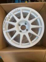Jantes Citroën Racing C2R2 blanches en 15 pouces et entraxe 4×108 – Image 2