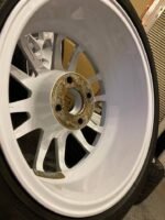 4 jantes Fondmetal Sanremo Corse 16 pouces 4x108 blanches avec pneus – Image 6