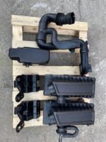 Ensemble admission d’air Peugeot 106 – Boîtes à air, conduits, résonateurs et supports d’origine – Image 8